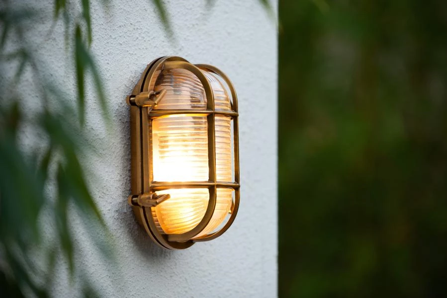 Lucide DUDLEY - Wall light Indoor/Outdoor - 1xE27 - IP65 - Matt Gold / Brass - ambiance 1